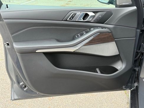 New 2026 BMW X5 xDrive50e w/ Executive Package image 18