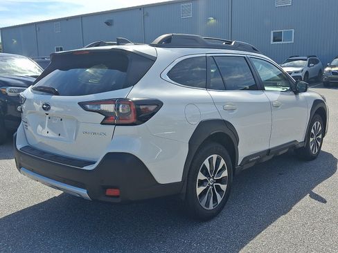 Certified 2023 Subaru Outback Limited AWD/4WD image 4