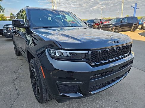 New 2025 Jeep Grand Cherokee L Limited w/ Luxury Tech Group II image 15