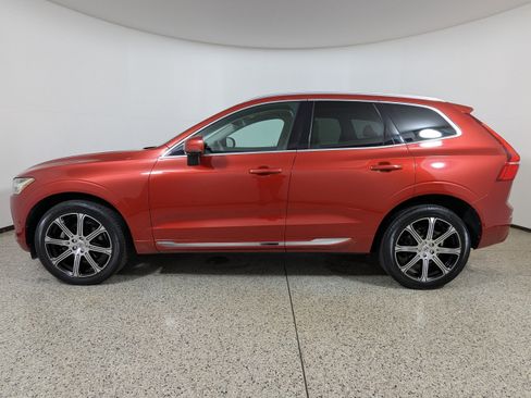 Used 2018 Volvo XC60 T5 Inscription w/ Convenience Package image 4