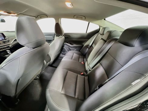 Used 2023 Nissan Altima 2.5 SV FWD image 22