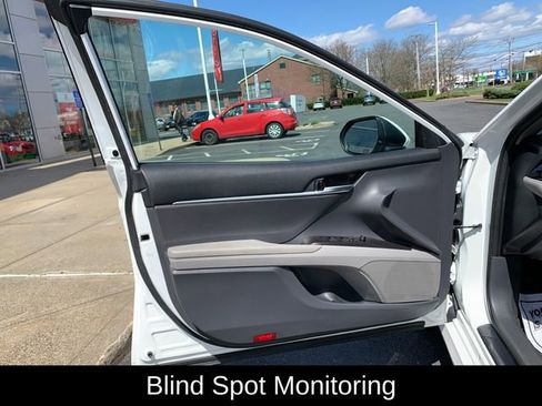 Used 2023 Toyota Camry LE FWD image 12