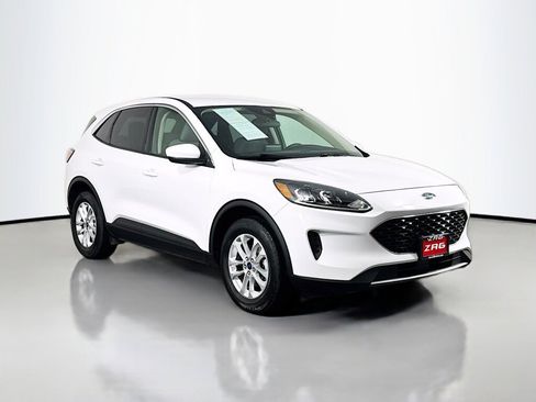 Used 2020 Ford Escape SE image 7