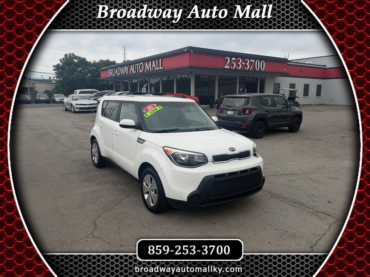 Used 2016 Kia Soul FWD image 1