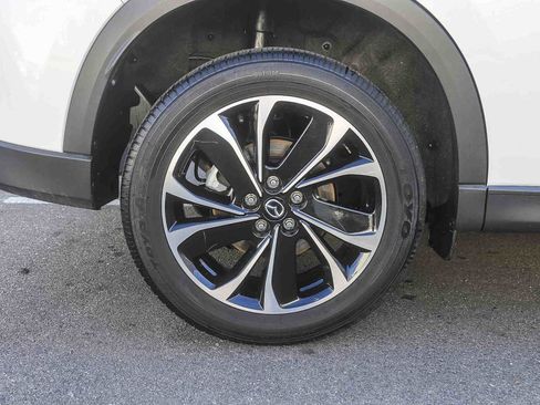 Used 2023 MAZDA CX-5 AWD 2.5 S w/ Premium Plus Pkg image 8