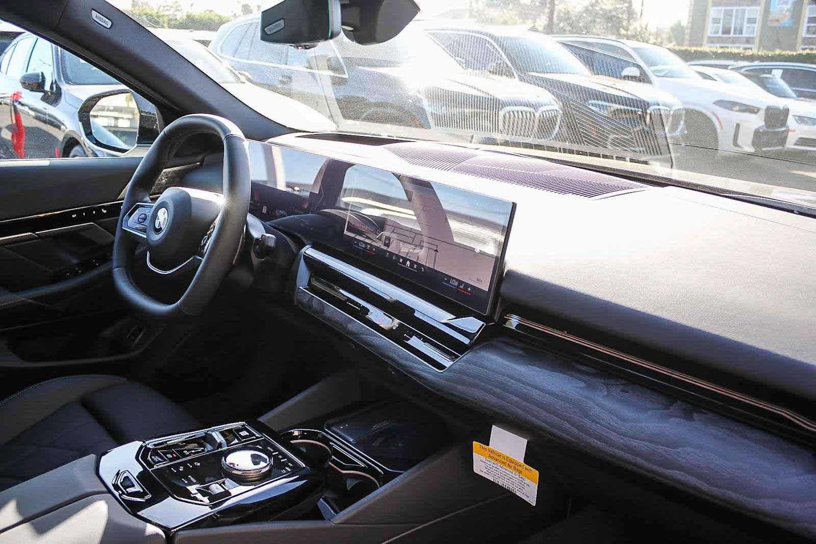 Used 2026 BMW 530i w/ Premium Package RWD image 16