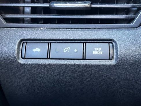 Used 2023 Nissan Altima 2.5 SR image 16