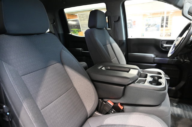 Used 2022 Chevrolet Silverado 1500 Custom Trail Boss w/ Safety Confidence Package AWD/4WD image 9