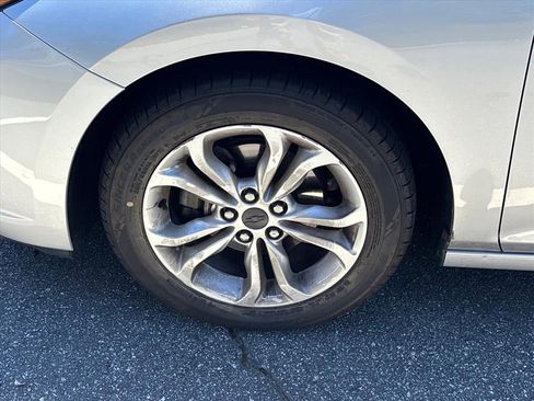 Used 2019 Chevrolet Cruze LT FWD image 17