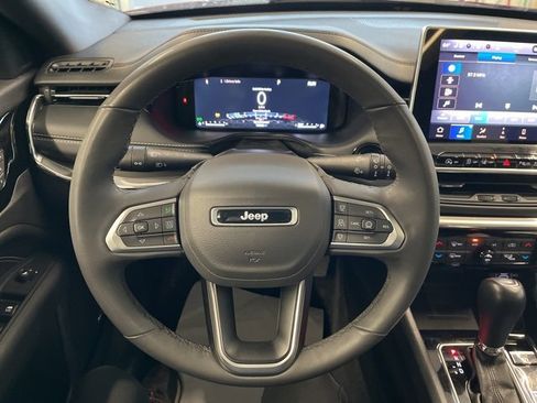 Certified 2023 Jeep Compass High Altitude w/ Driver Assist Group I image 17