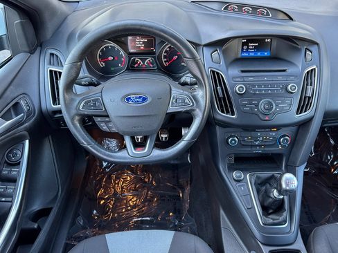 Used 2015 Ford Focus ST FWD image 14