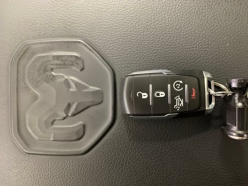 Used 2026 RAM 1500 Laramie w/ Laramie Preferred Package AWD/4WD image 17