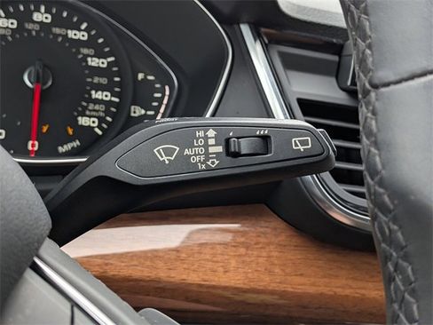 Used 2023 Audi Q5 2.0T Premium w/ Convenience Package image 32