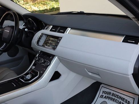 Used 2015 Land Rover Range Rover Evoque Pure Plus image 25