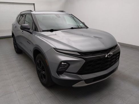 Used 2024 Chevrolet Blazer LT w/ Convenience Package FWD image 13