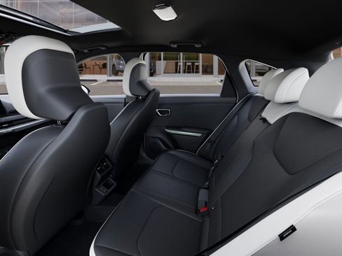 New 2026 Kia K4 GT-Line Turbo image 18