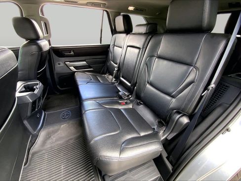 Used 2024 Toyota Sequoia SR5 w/ TRD Off-Road Package AWD/4WD image 39