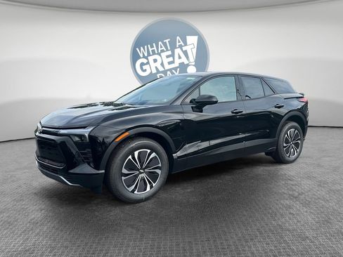 New 2025 Chevrolet Blazer EV LT image 8