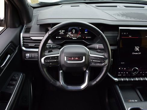 Used 2024 GMC Acadia Elevation image 40