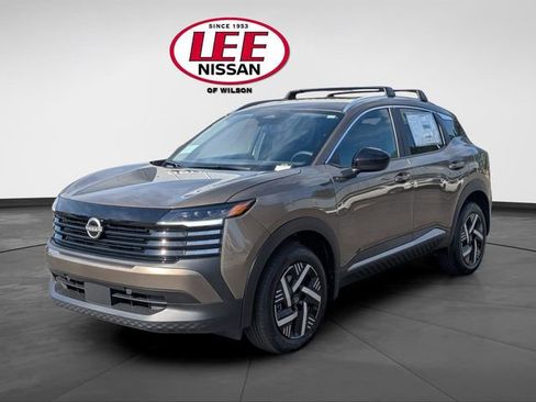New 2026 Nissan Kicks SV w/ Cold Weather Package FWD image 7