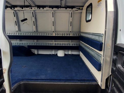 Used 2019 Chevrolet Express 2500 image 15