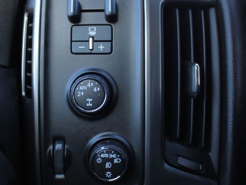 Used 2015 Chevrolet Silverado 1500 LT image 18