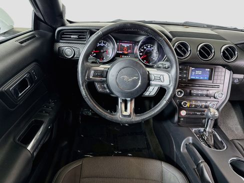 Used 2017 Ford Mustang Convertible RWD image 17