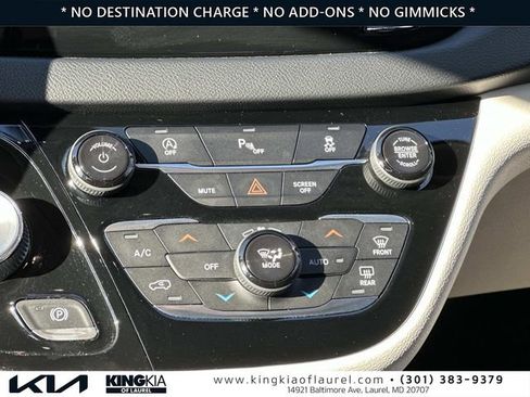 Used 2018 Chrysler Pacifica Touring Plus image 5
