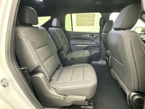 Certified 2026 Chevrolet Traverse LT AWD/4WD image 30