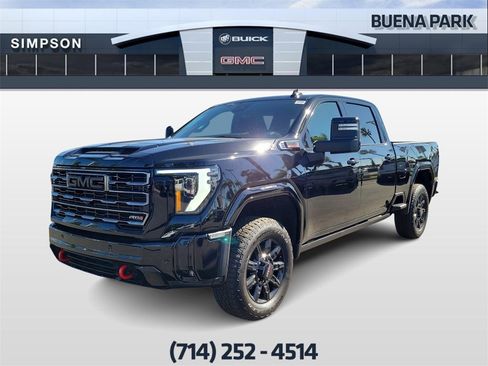 Used 2025 GMC Sierra 2500 AT4 w/ AT4 Premium Plus Package image 4