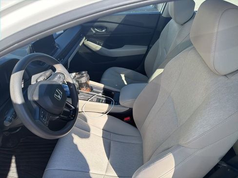 Used 2024 Honda Accord EX image 2