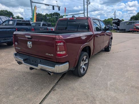 Used 2019 RAM 1500 Laramie AWD/4WD image 5