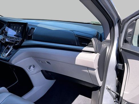 Used 2018 Honda Odyssey EX-L image 15