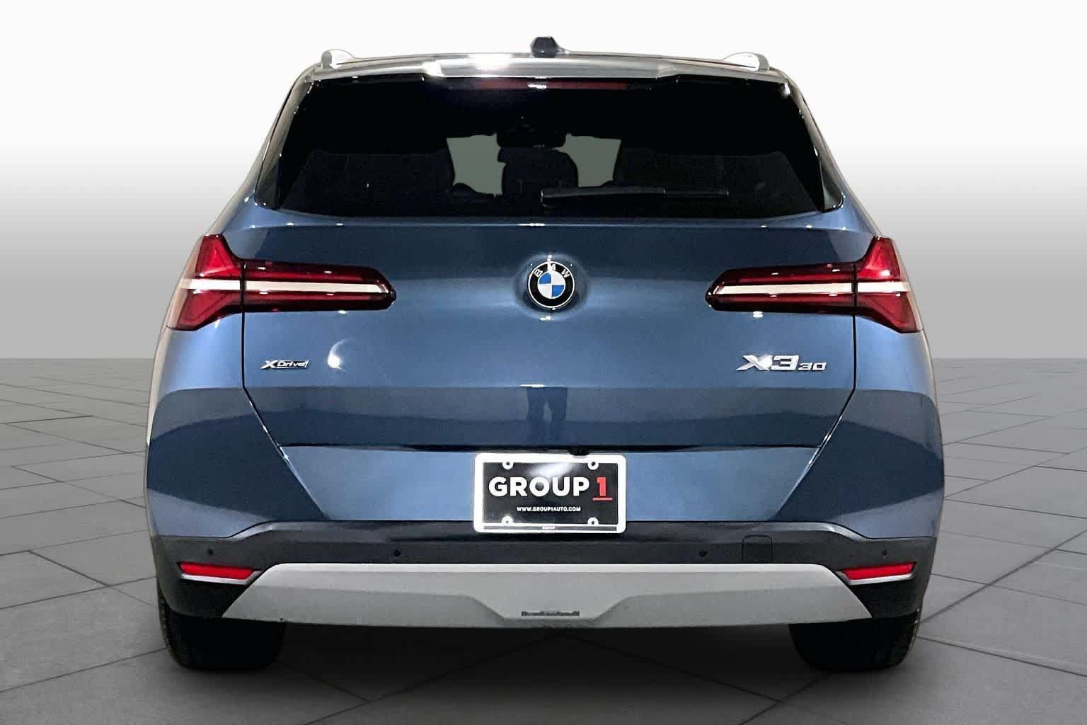 Used 2025 BMW X3 xDrive30i w/ Premium Package AWD/4WD image 4