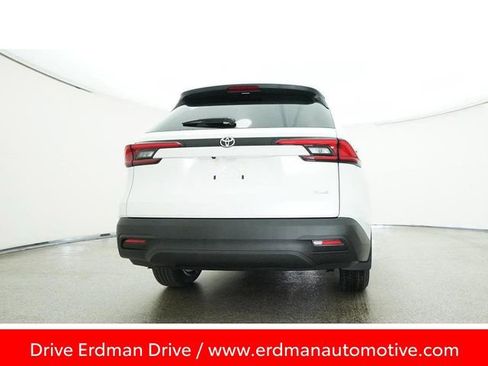 Certified 2024 Toyota Grand Highlander XLE image 23