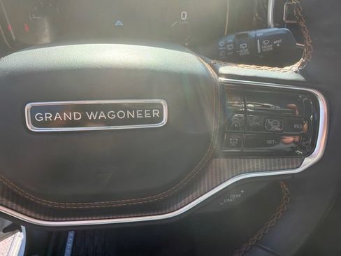 Used 2023 Jeep Grand Wagoneer Series III w/ Quick Order Packagew 28T AWD/4WD image 36