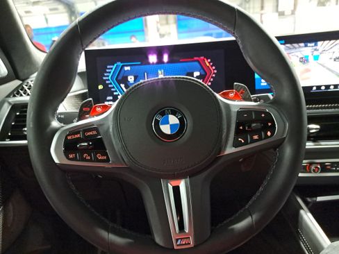 Used 2025 BMW X5 M Competition w/ Executive Package AWD/4WD image 17
