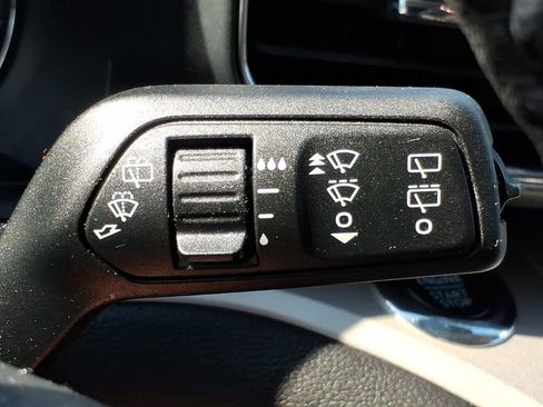 Used 2023 Ford Explorer XLT w/ Equipment Group 202A AWD/4WD image 25