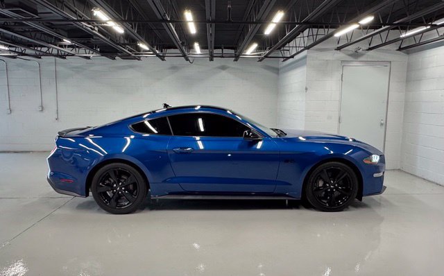 Used 2022 Ford Mustang GT Premium w/ Black Accent Package RWD image 6