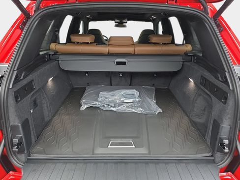 New 2026 BMW X5 M Competition w/ Executive Package AWD/4WD image 12
