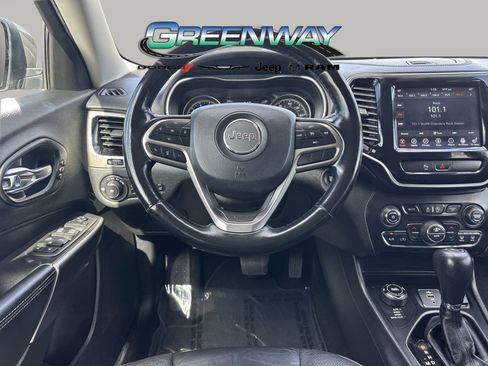 Used 2020 Jeep Cherokee Limited image 8