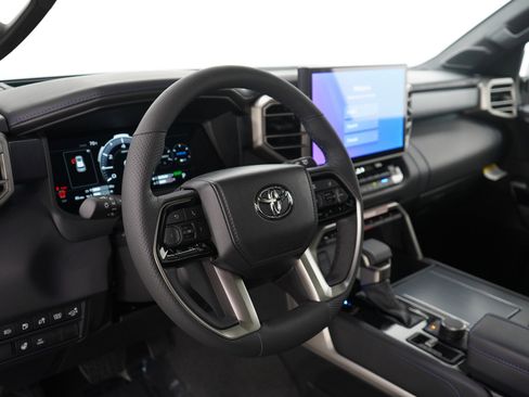 Used 2026 Toyota Sequoia Platinum image 24