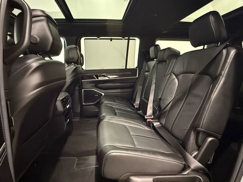 Used 2022 Jeep Wagoneer Series II w/ Convenience Group I image 23