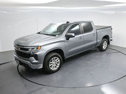 Used 2024 Chevrolet Silverado 1500 LT AWD/4WD image 46