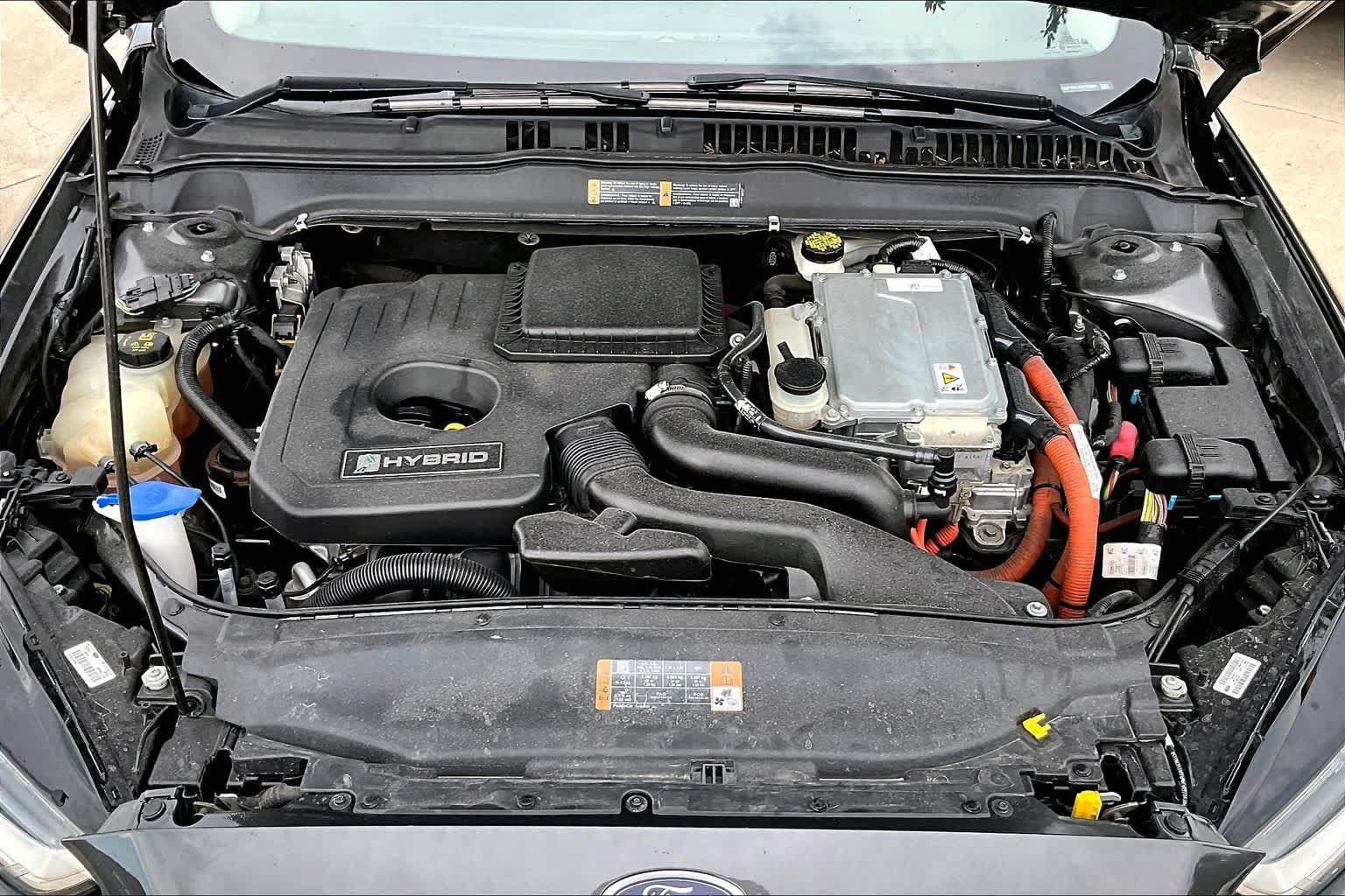 Used 2015 Ford Fusion Titanium FWD image 32