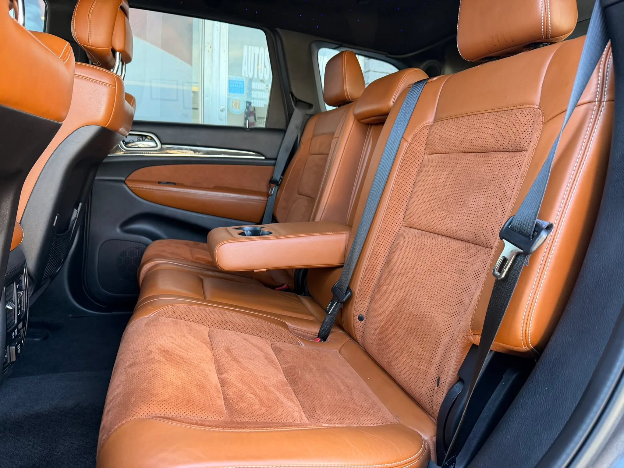 Used 2018 Jeep Grand Cherokee SRT AWD/4WD image 12