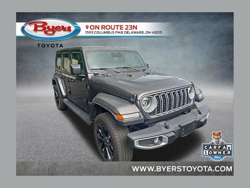 Used 2025 Jeep Wrangler Unlimited Sahara AWD/4WD image 1