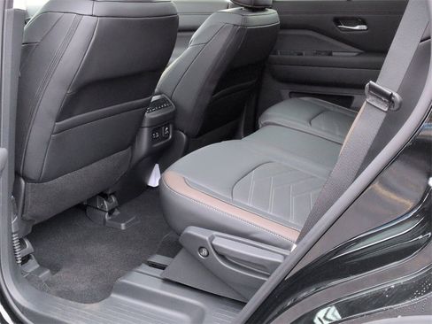 New 2025 Nissan Pathfinder Platinum w/ Cargo Package image 19