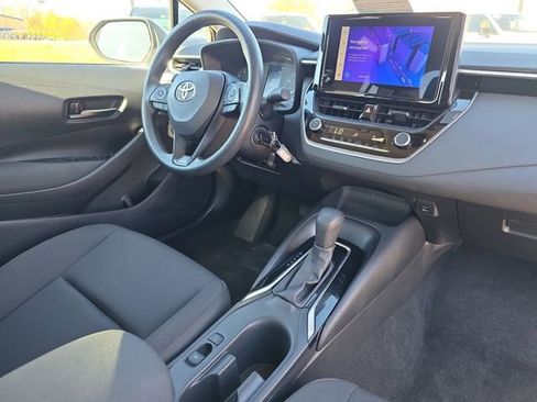 Used 2024 Toyota Corolla LE image 18