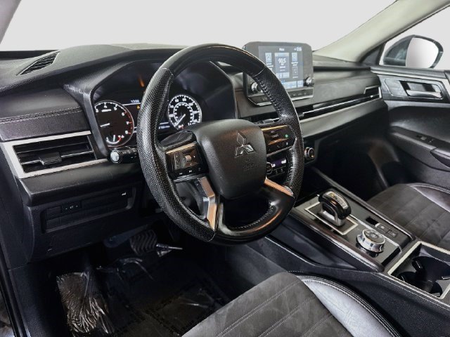 Used 2024 Mitsubishi Outlander SE FWD image 22